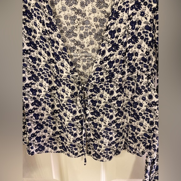 Kimchi Blue Bell Sleeve Floral Blouse - Picture 5 of 6